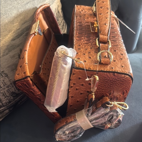 Brown croc Handbag wallet and crossbody strap plus LUNCH BOX BAG - Picture 1 of 2